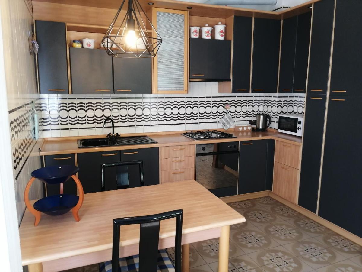 Casa Vacanze Donatella Carenno Ngoại thất bức ảnh