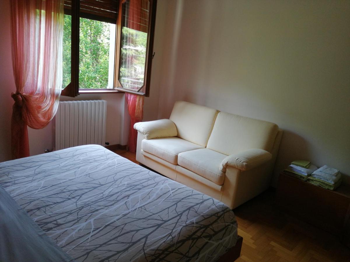 Casa Vacanze Donatella Carenno Ngoại thất bức ảnh