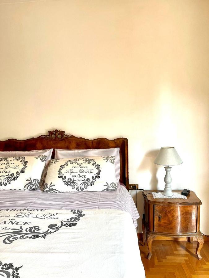 Casa Vacanze Donatella Carenno Ngoại thất bức ảnh